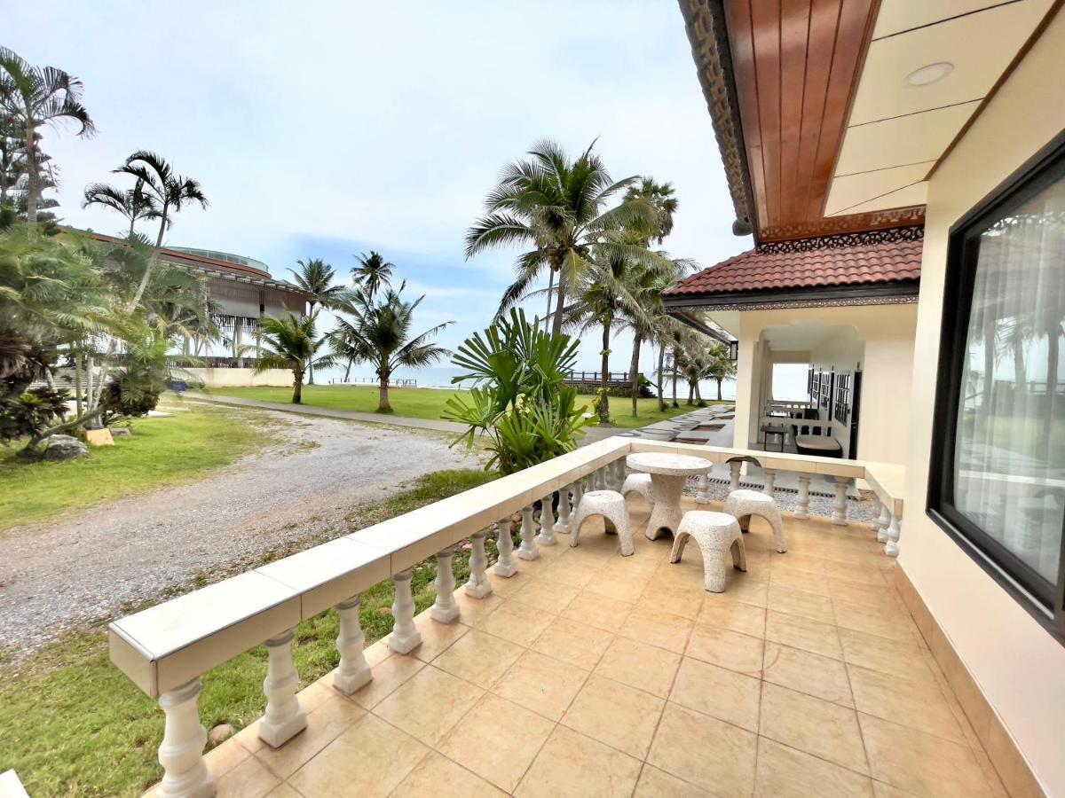 Ban Saithong Beach Resort Bang Saphan Noi Buitenkant foto