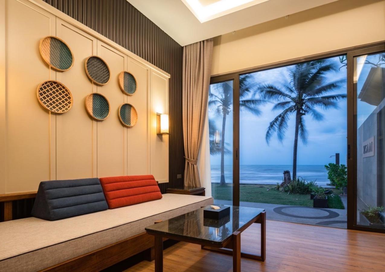 Ban Saithong Beach Resort Bang Saphan Noi Buitenkant foto