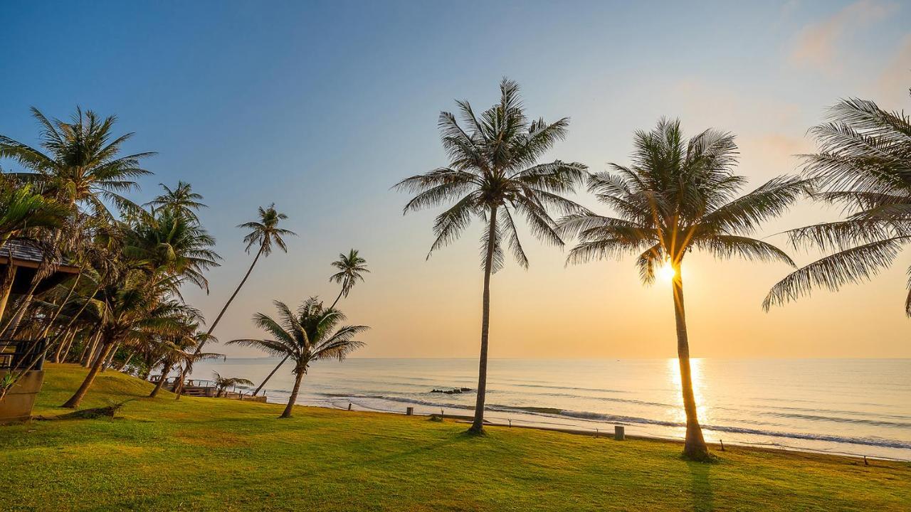 Ban Saithong Beach Resort Bang Saphan Noi Buitenkant foto