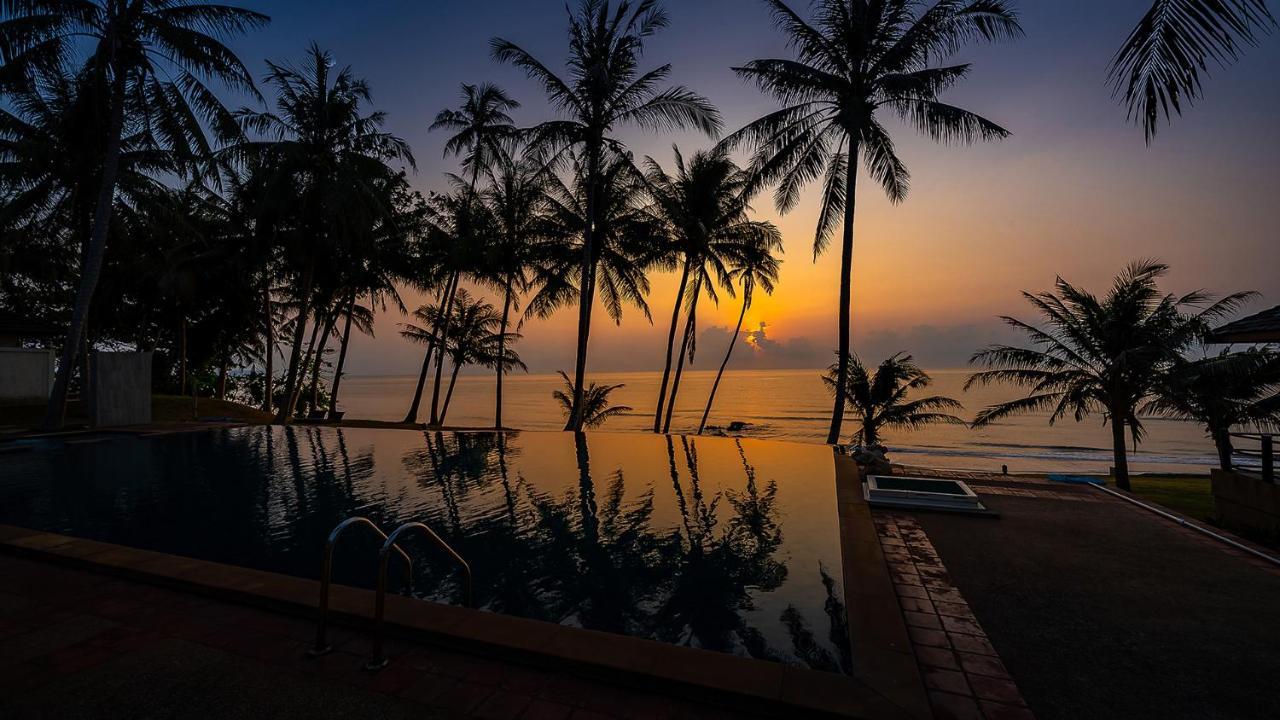 Ban Saithong Beach Resort Bang Saphan Noi Buitenkant foto