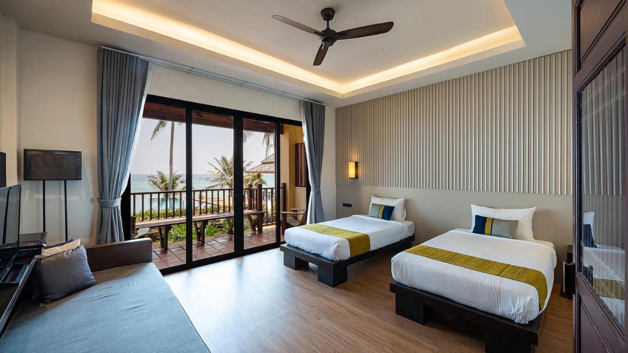 Ban Saithong Beach Resort Bang Saphan Noi Buitenkant foto