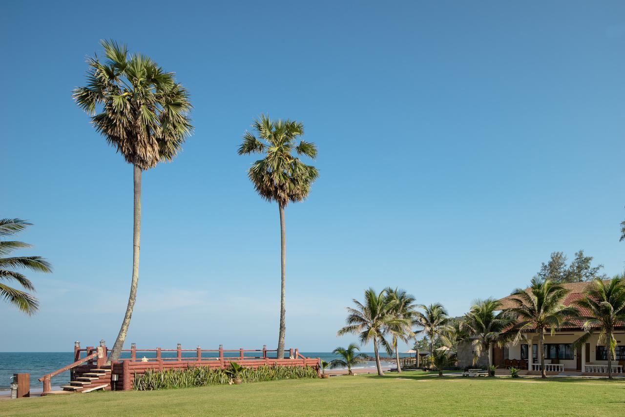 Ban Saithong Beach Resort Bang Saphan Noi Buitenkant foto
